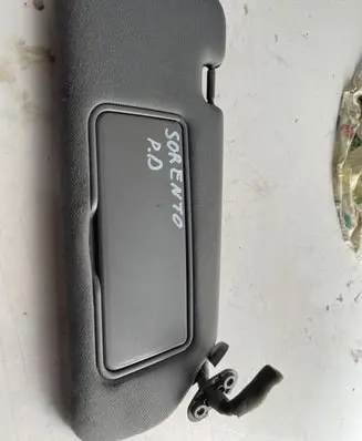 KIA Sorento Sun visor