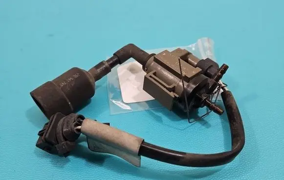 Porsche Panamera (970) Turbo solenoid valve 7PP906283F IMPRK1519263