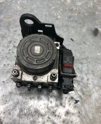 Volkswagen PASSAT B8 ABS Pump 3Q0614517Q
