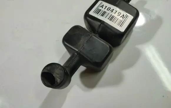 Engine coolant pipe/hose