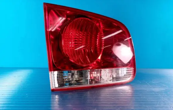 Volkswagen Touareg I Rear/tail lights 7L6945095K