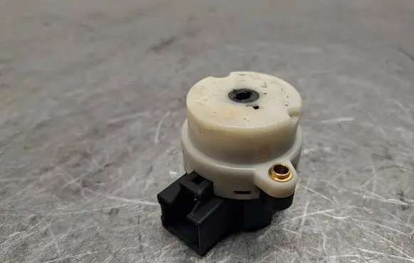 Volvo S60 Ignition lock contact 8645228