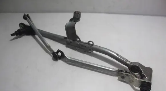 BMW 1 E81 E87 Front wiper linkage 