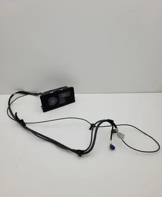 Mercedes-Benz CLS C218 X218 USB socket connector A2188210311 A2188203015