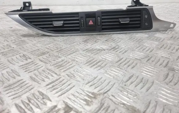 Audi A6 S6 C7 4G Dash center air vent grill 9026300