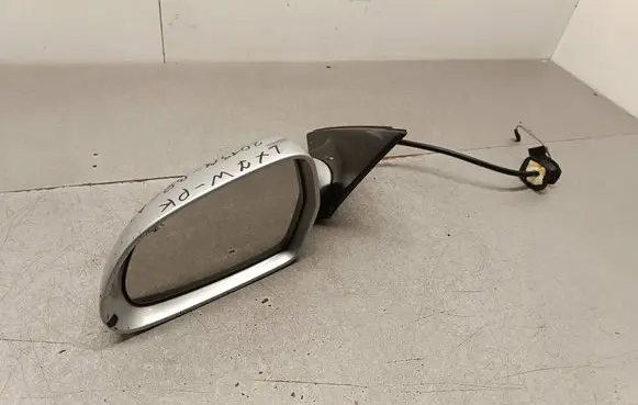 Audi A4 Allroad B8 Front door electric wing mirror E1020931