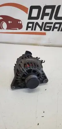 KIA Ceed Generator/alternator 373002A500 TG12C033 2543370A