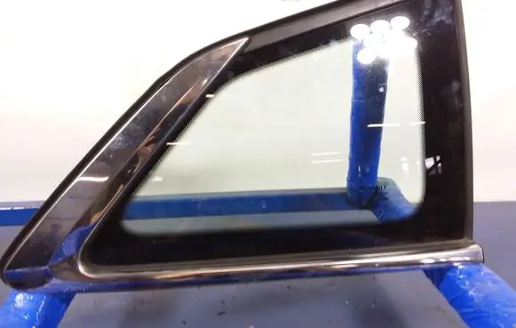 Renault Megane IV Rear side window