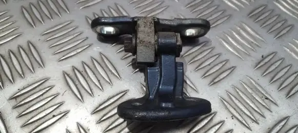 Volvo V50 Rear door lower hinge 30715360