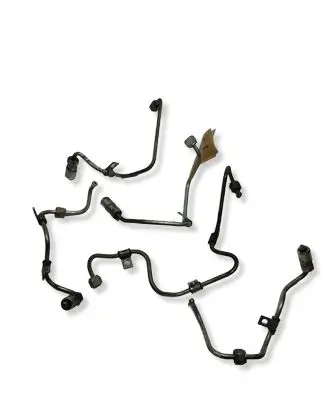 Mitsubishi L200 Fuel injector supply line/pipe 