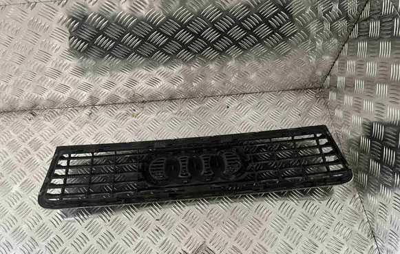 Audi A6 S6 C5 4B Front bumper upper radiator grill 4B08536511