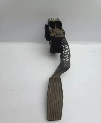 Opel Zafira B Accelerator throttle pedal 9202341