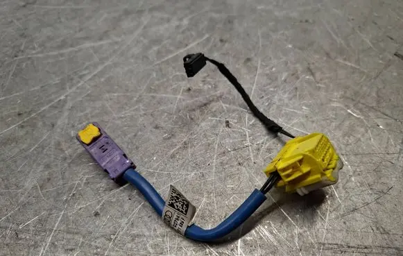 Audi A3 S3 8P Airbag squib ring wiring 8P0971589F