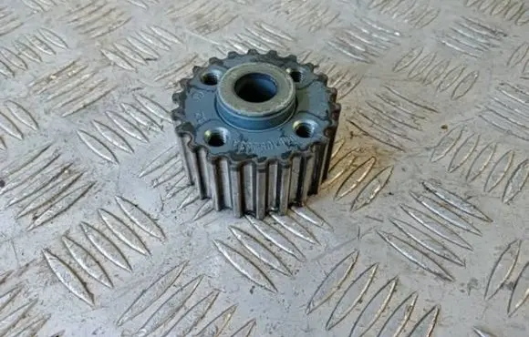 Audi A4 S4 B8 8K Crankshaft pulley 045105263A