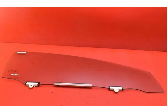 Toyota Auris E180 Front door window glass four-door 