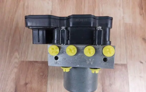 Mazda CX-3 ABS Pump A0265956315
