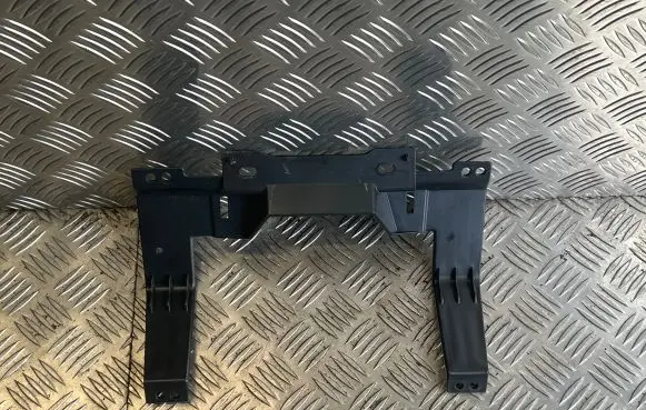 Nissan Leaf I (ZE0) Other dashboard part 682003NL0A 681PJ3NL0A