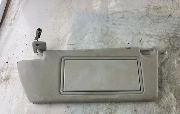 Sun visor