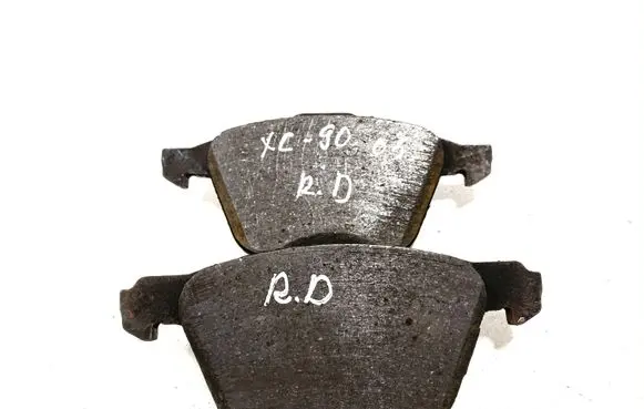 Volvo XC90 Brake pads (front) 793266 118105