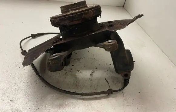 BMW X3 E83 Front wheel hub 3412023