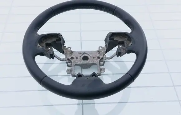 Honda CR-V Steering wheel 307873981JN7AB 61792748 3078739