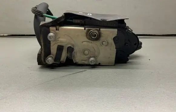 Lancia Musa Front door lock 51708420