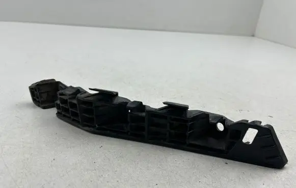 KIA Sportage Front bumper mounting bracket