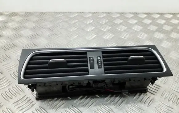 Audi A4 S4 B8 8K Dash center air vent grill 8T1820951