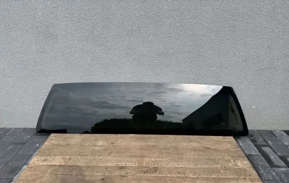 Ford Ranger Front triangle window/glass 