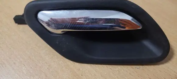 BMW 5 E39 Front door interior handle 8226050