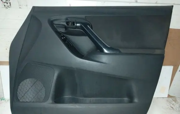 Toyota Verso Front door card panel trim