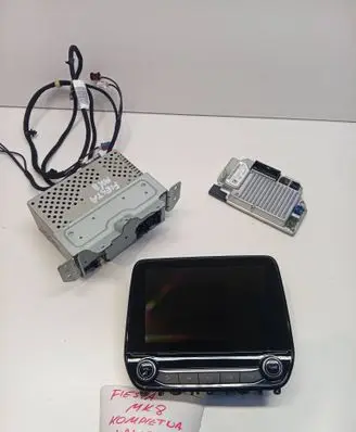 Ford Fiesta Radio/CD/DVD/GPS head unit H1BT18C815UL H1BT14G371FGA H1BT18B955FD