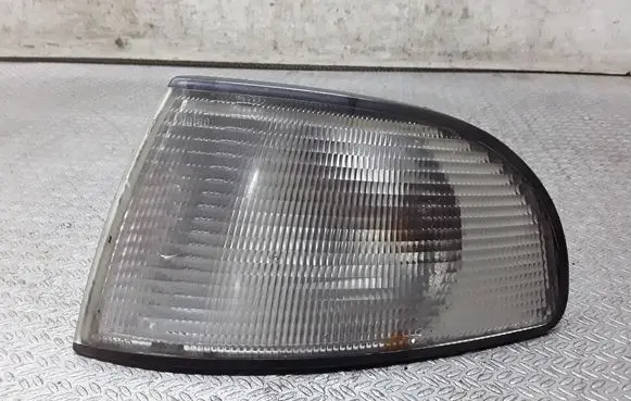 Audi A4 S4 B5 8D Front indicator light