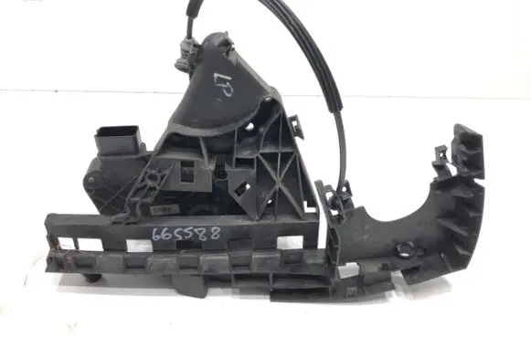 Volvo V50 Front door lock 30699441