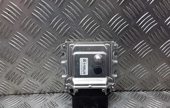 Isuzu D-Max Engine control unit/module 8977969410