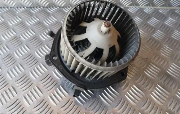 Iveco Daily 35.8 - 9 Heater fan/blower 570630200 B837