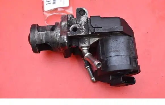BMW 5 F10 F11 EGR valve 7810871