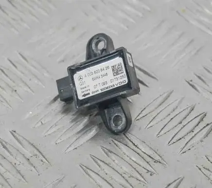 Mercedes-Benz ML W164 Airbag deployment crash/impact sensor A0038208426