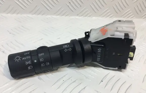 Nissan Qashqai Indicator stalk 9X15SD