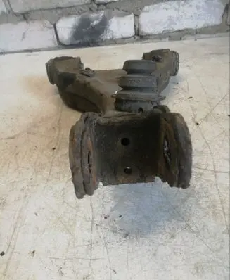 Land Rover Range Rover L322 Rear upper control arm/wishbone 33526751