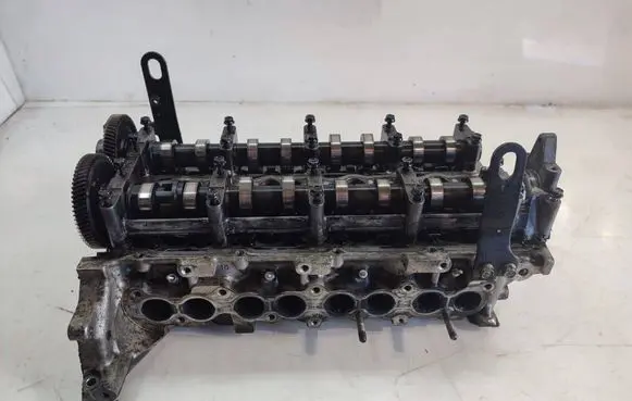 KIA Sorento Engine head 