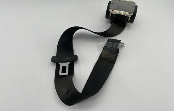 Audi A4 S4 B7 8E 8H Rear seatbelt 8E5857805M 602876300 6009173
