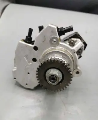Fuel injection high pressure pump