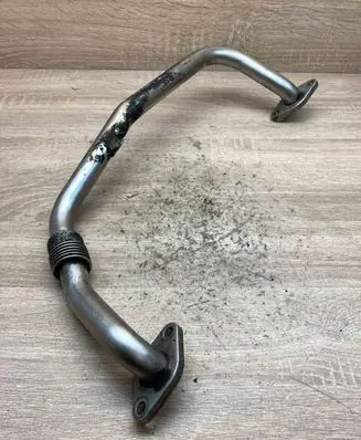 Volkswagen PASSAT B6 EGR valve line/pipe/hose 03G131521D