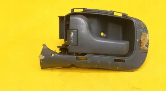 Mercedes-Benz Vito Viano W638 Front door interior handle A6387660778