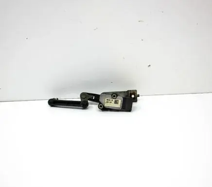 Headlight/headlamp level sensor