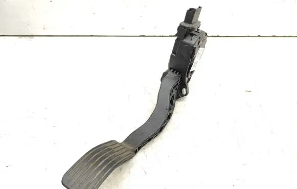 Peugeot 2008 I Accelerator throttle pedal 9671433780 6PV009949 6PV00994941