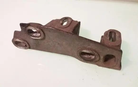 Ford Galaxy Engine mounting bracket 7M3199600A