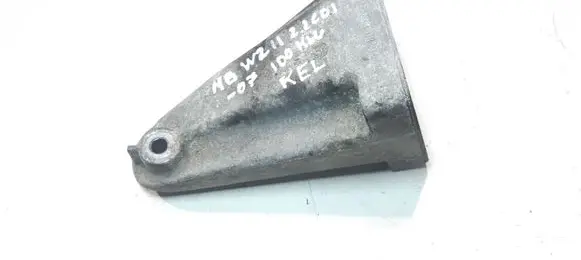 Mercedes-Benz E W211 Engine mounting bracket A6112230804