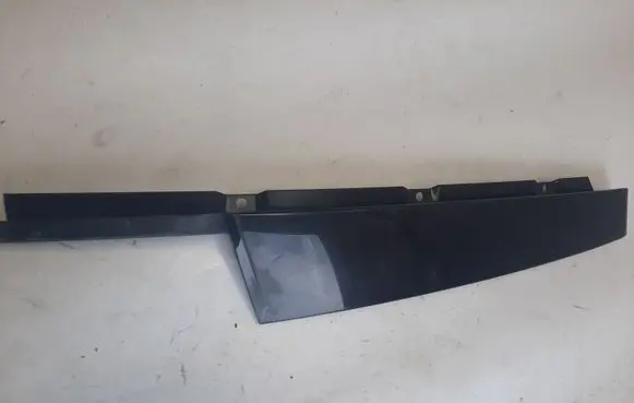 Audi A8 S8 D4 4H Front door glass trim molding 4H0837901